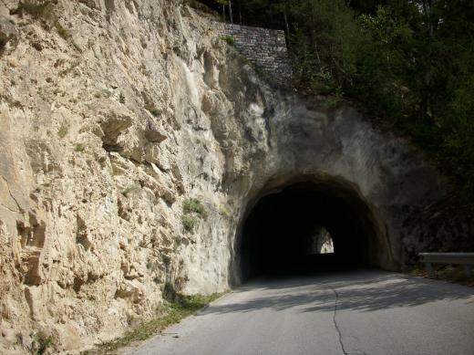 Fendels - erst ab 1959 über Straße erreichbar