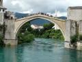 Blick durch die Brücke von Mostar